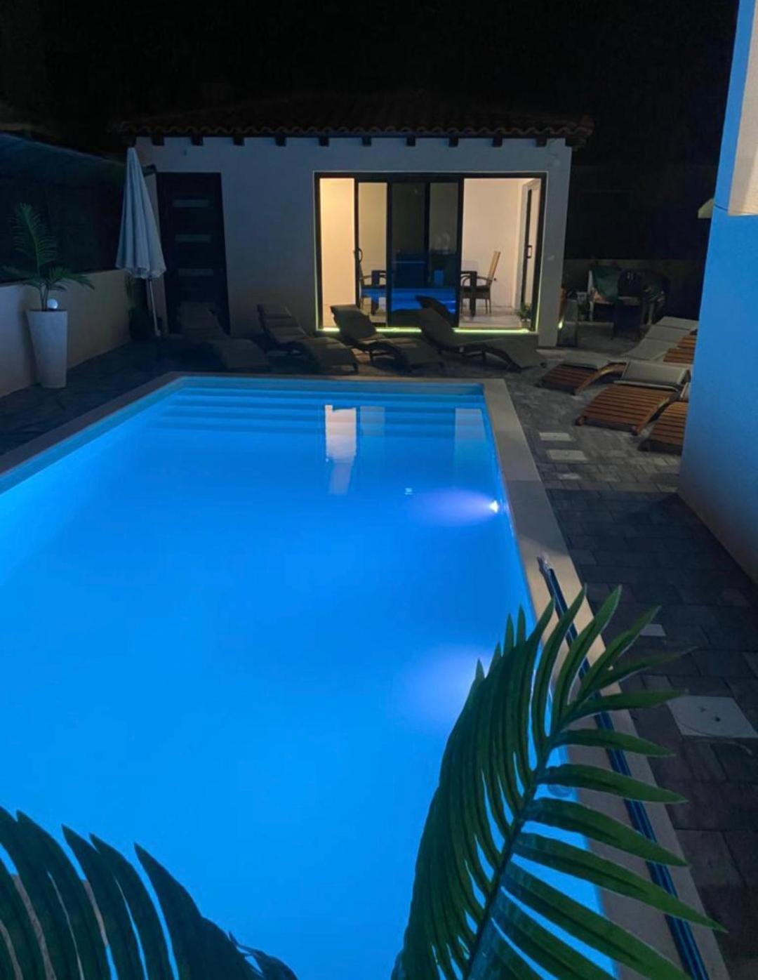 שיבניק Apartman Dawidh מראה חיצוני תמונה