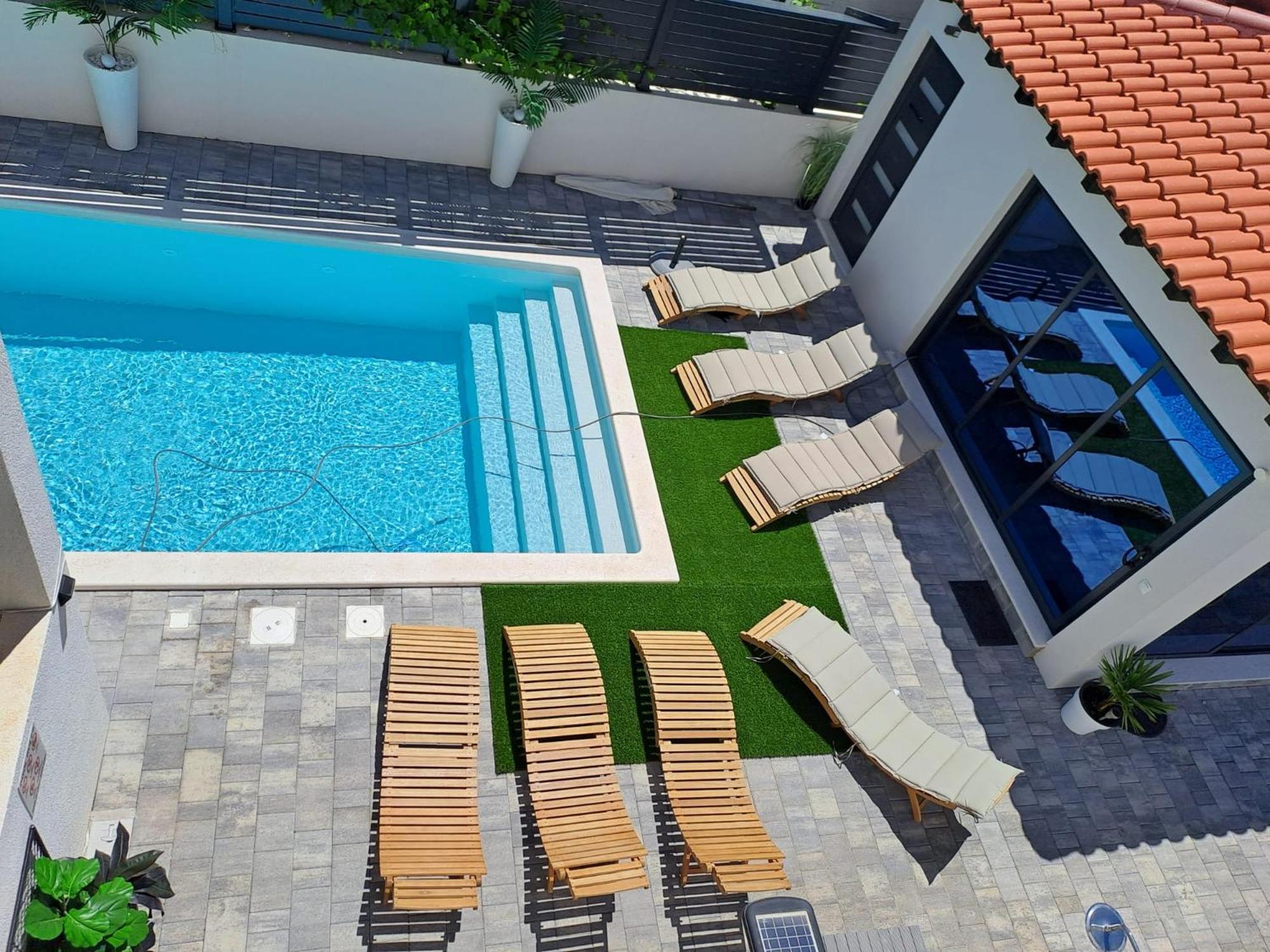 שיבניק Apartman Dawidh מראה חיצוני תמונה